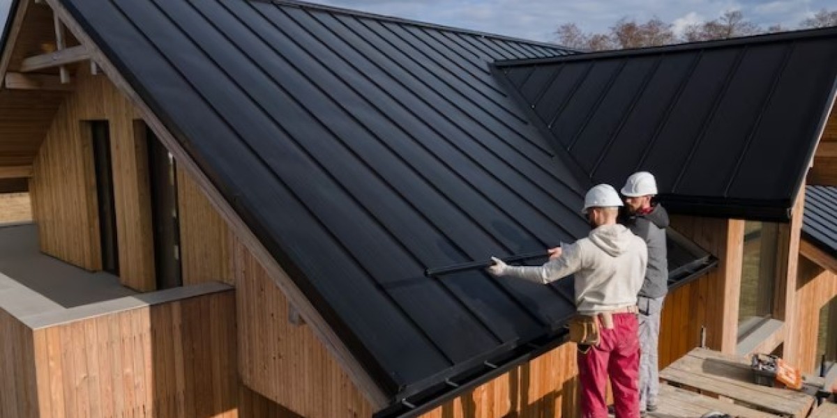 Emergency Roof Repair in Dallas: How to Choose the Right Contractor