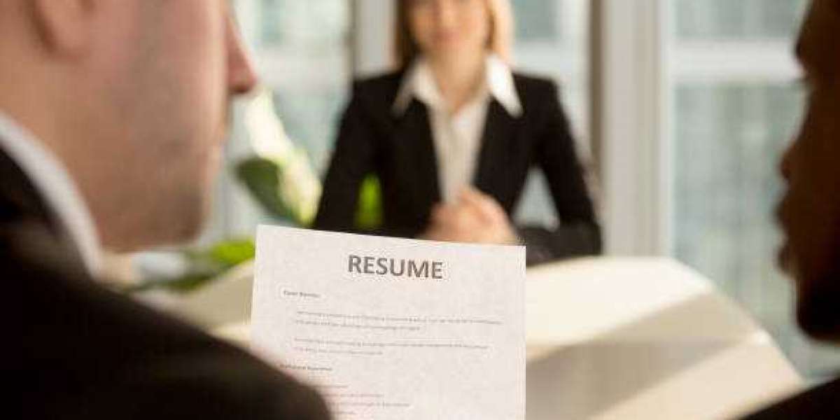 Invest in Your Future: The Benefits of Using Resume Writing Services