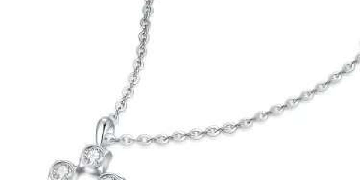 18k White Chain: Brilliant by Nature, Ethical by Design