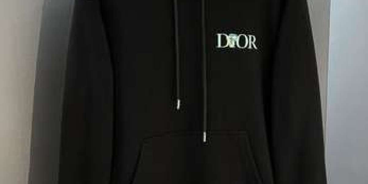 Dior Hoodie Size Guides and Reviews