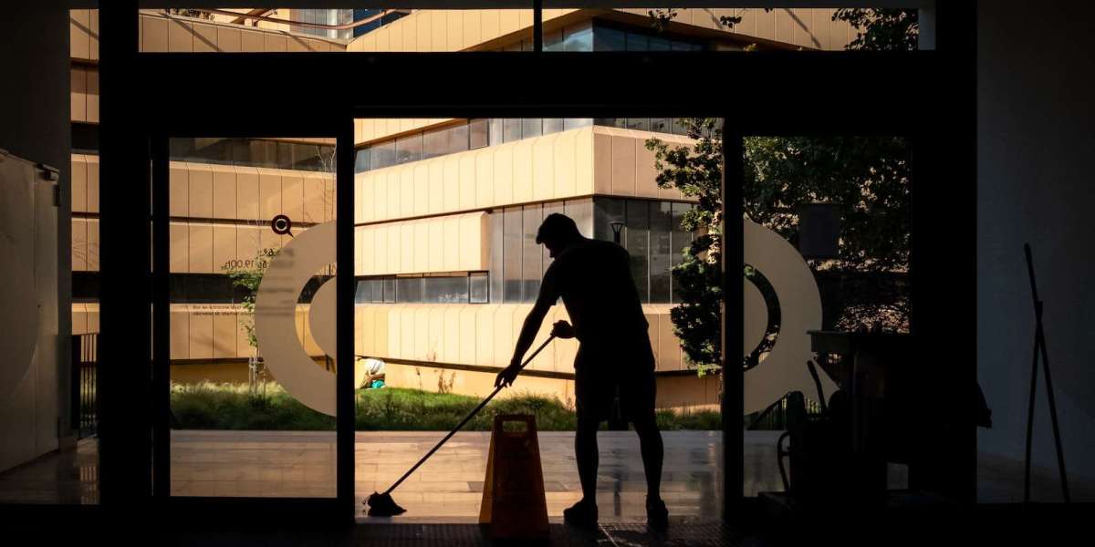 Why Brisbane Businesses Are Turning to Professional Commercial Cleaners