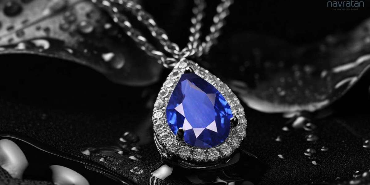 What are the Benefits of Wearing a Blue Sapphire Pendant?
