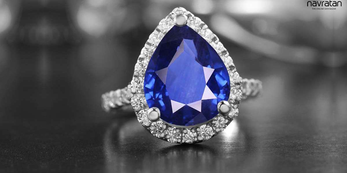 Inside the Mind of a One-Carat Blue Sapphire