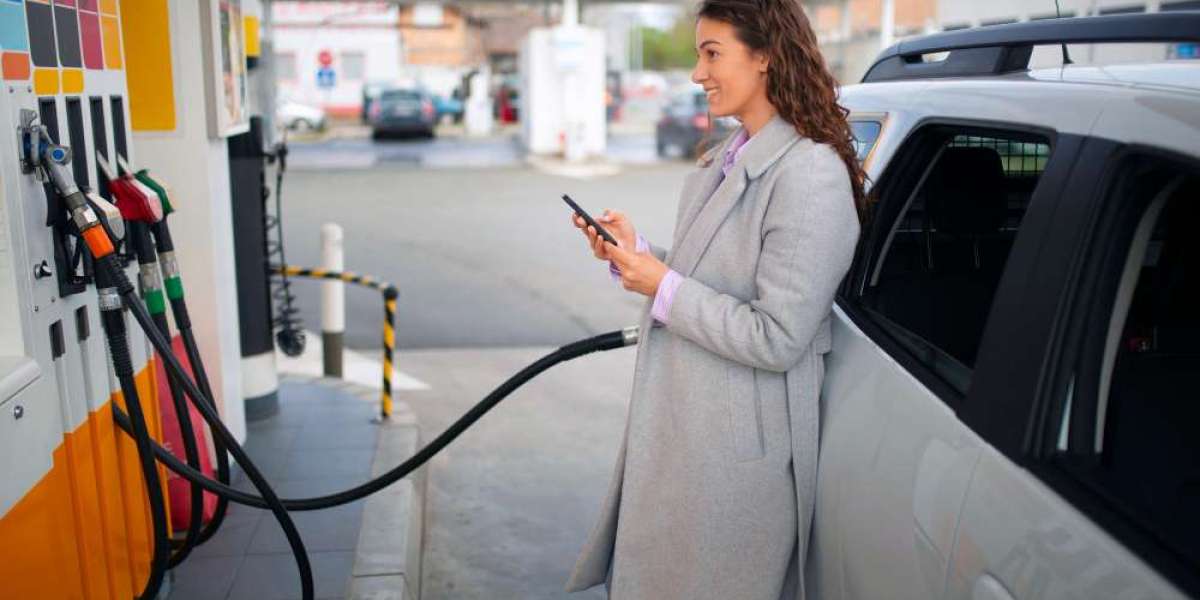 How Does Booster Fuels' Mobile Gas Service Compare to Traditional Stations?