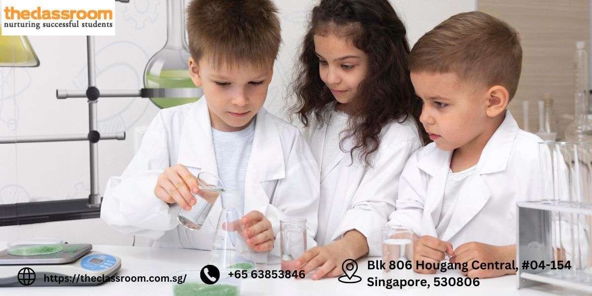 Top Qualities to Look for in a Chemistry Tuition Teacher in Singapore