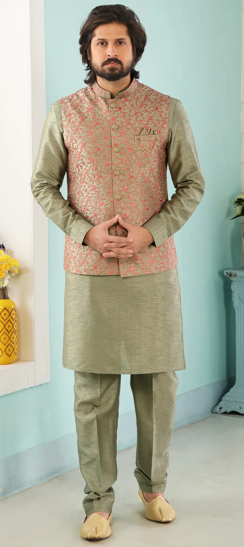 The Ultimate Guide of Traditional Kurta Pyjama with Jacket | Indian Wedding Saree