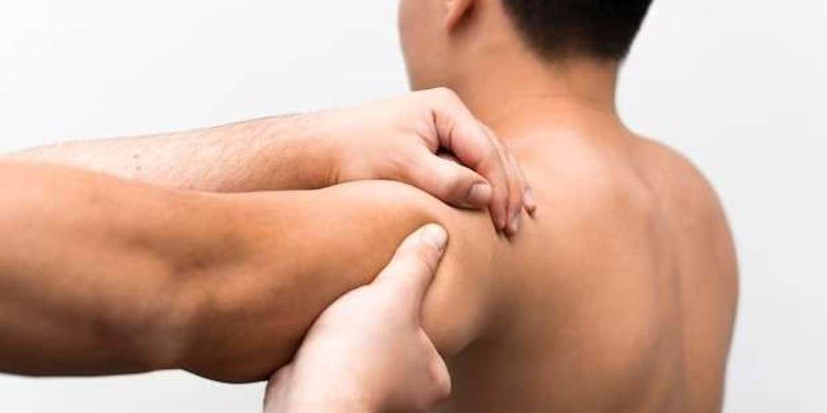 Using Massage Therapy to Enhance Your Shoulder Pain Treatment