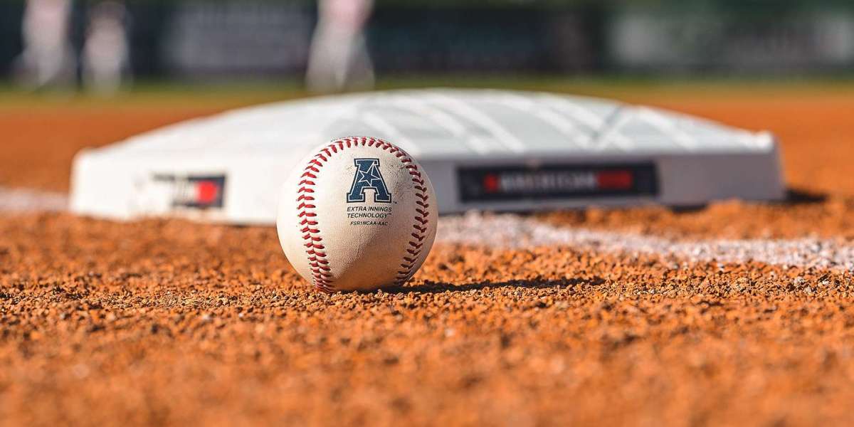 The Little Book of Baseball: Celebrating America's Favorite Pastime