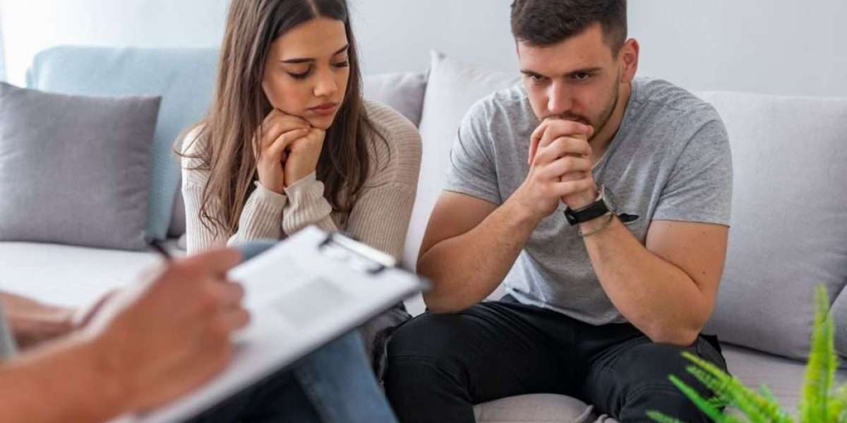 When to Seek Relationship Therapy: Signs Your Relationship Needs Support