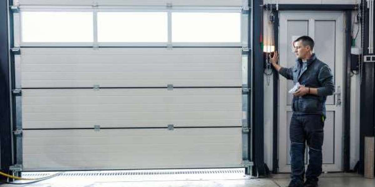 How to Choose the Right Garage Door Repair Company in Renton