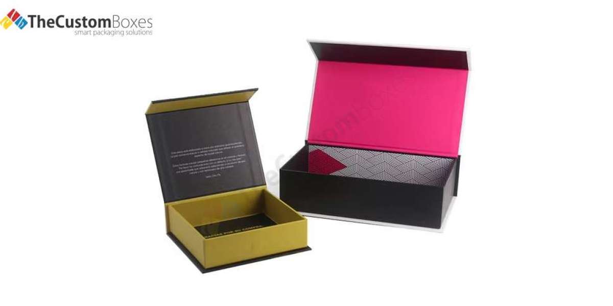 Experience the Elegance With Luxury Custom Packaging