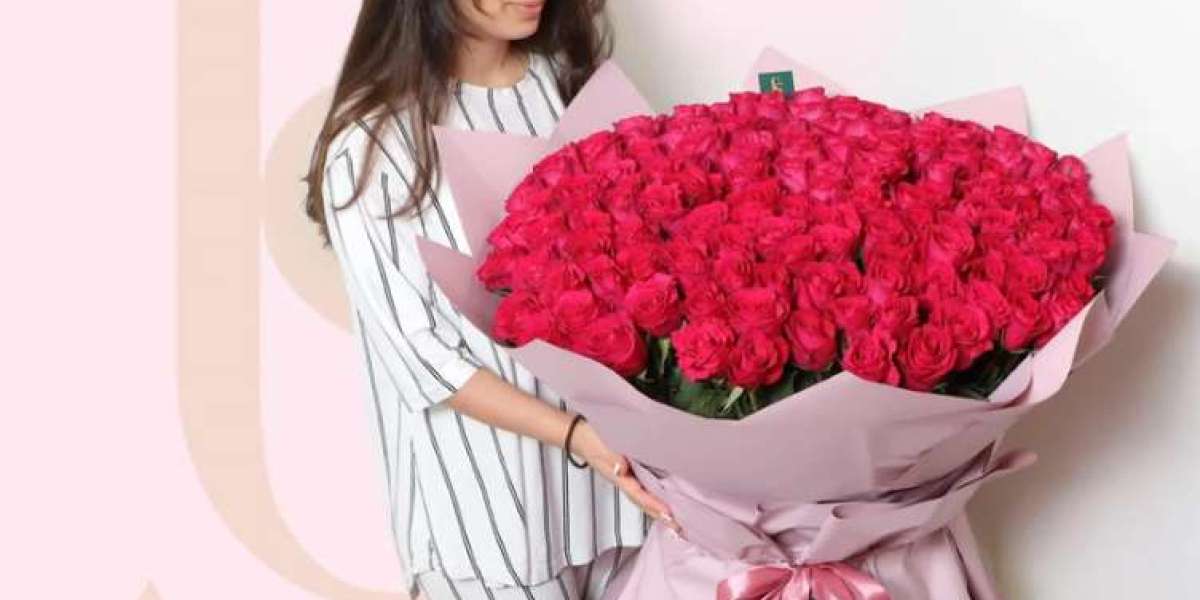 Blooming Wonders: Experience the Best Online Flower Delivery in Dubai